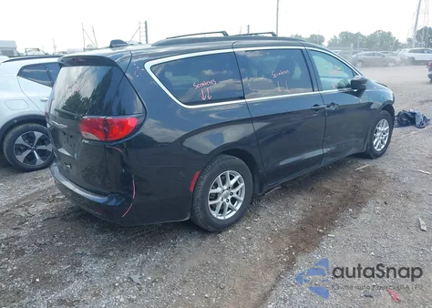 2020 Chrysler Voyager Lxi из США, поврежденный, VIN 2C4RC1DG4LR145063